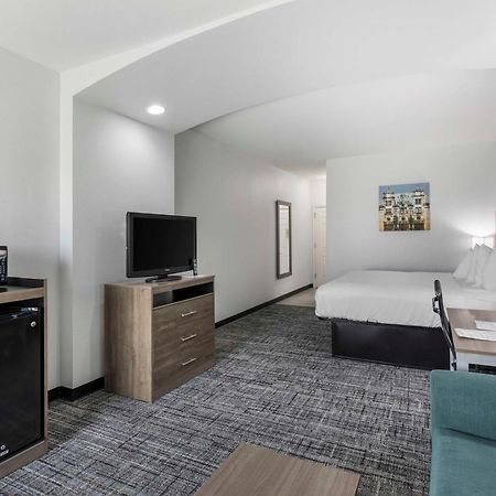 Best Western Plus Midamerica Hotel Mascoutah Bagian luar foto