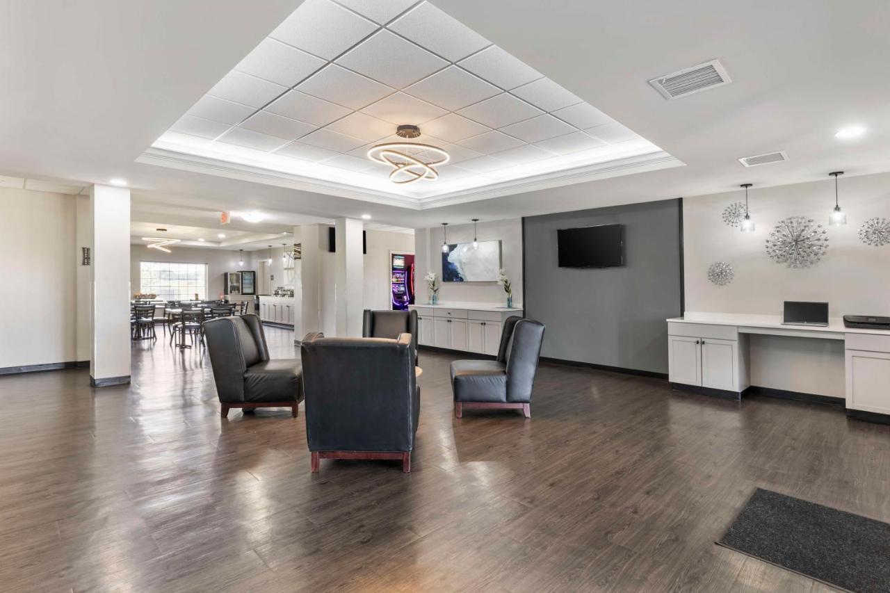 Best Western Plus Midamerica Hotel Mascoutah Bagian luar foto