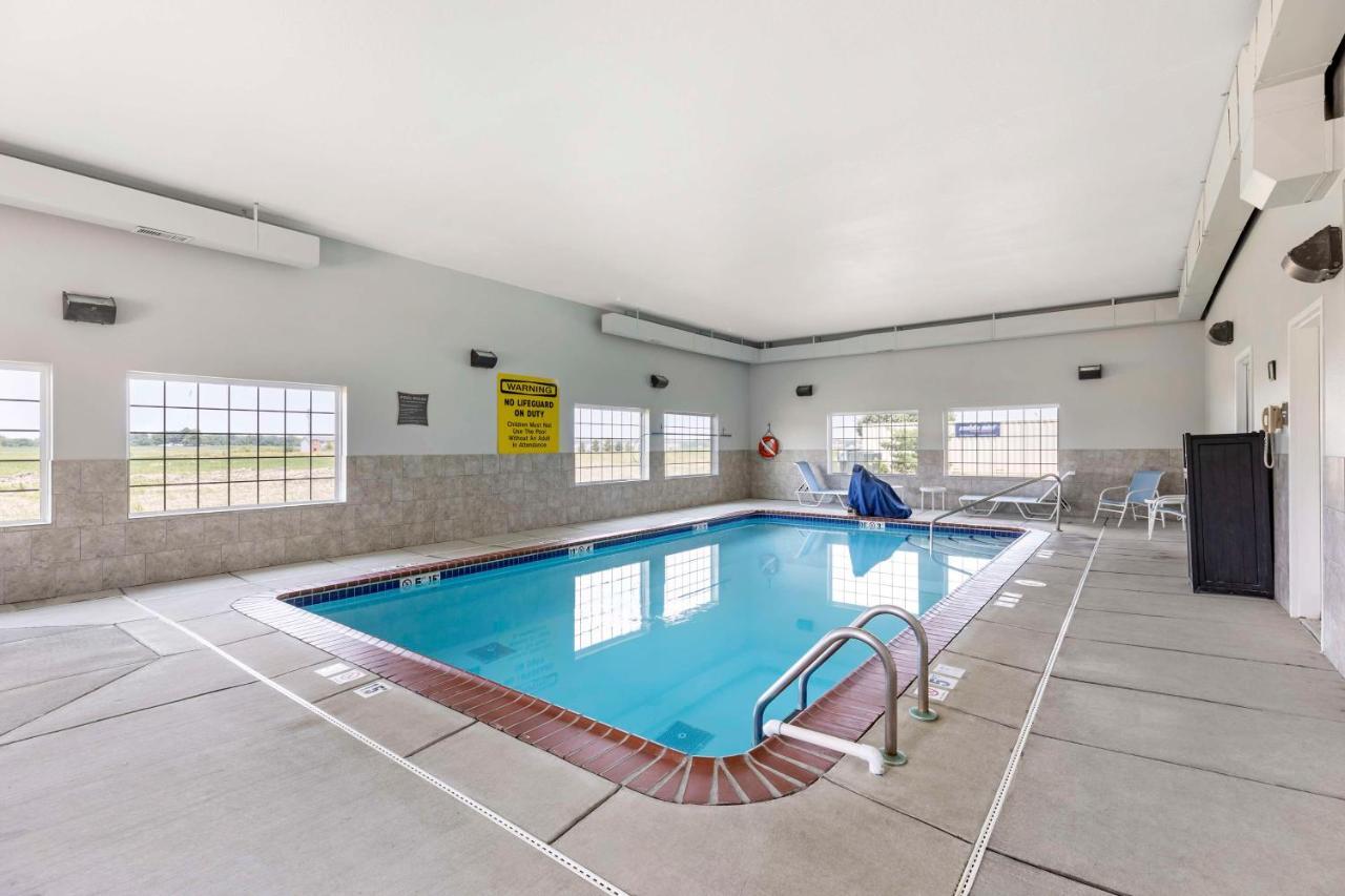 Best Western Plus Midamerica Hotel Mascoutah Bagian luar foto