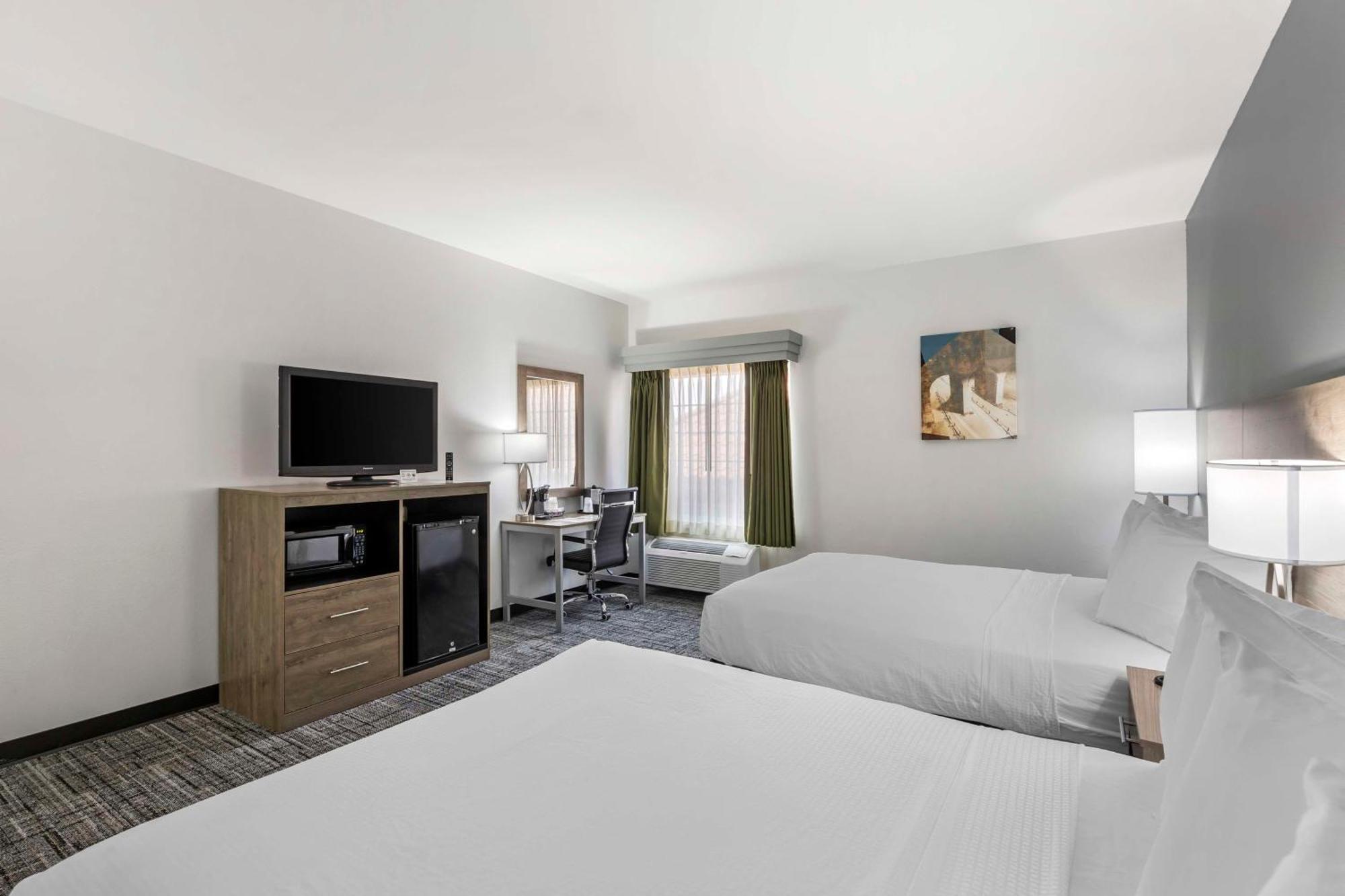 Best Western Plus Midamerica Hotel Mascoutah Bagian luar foto