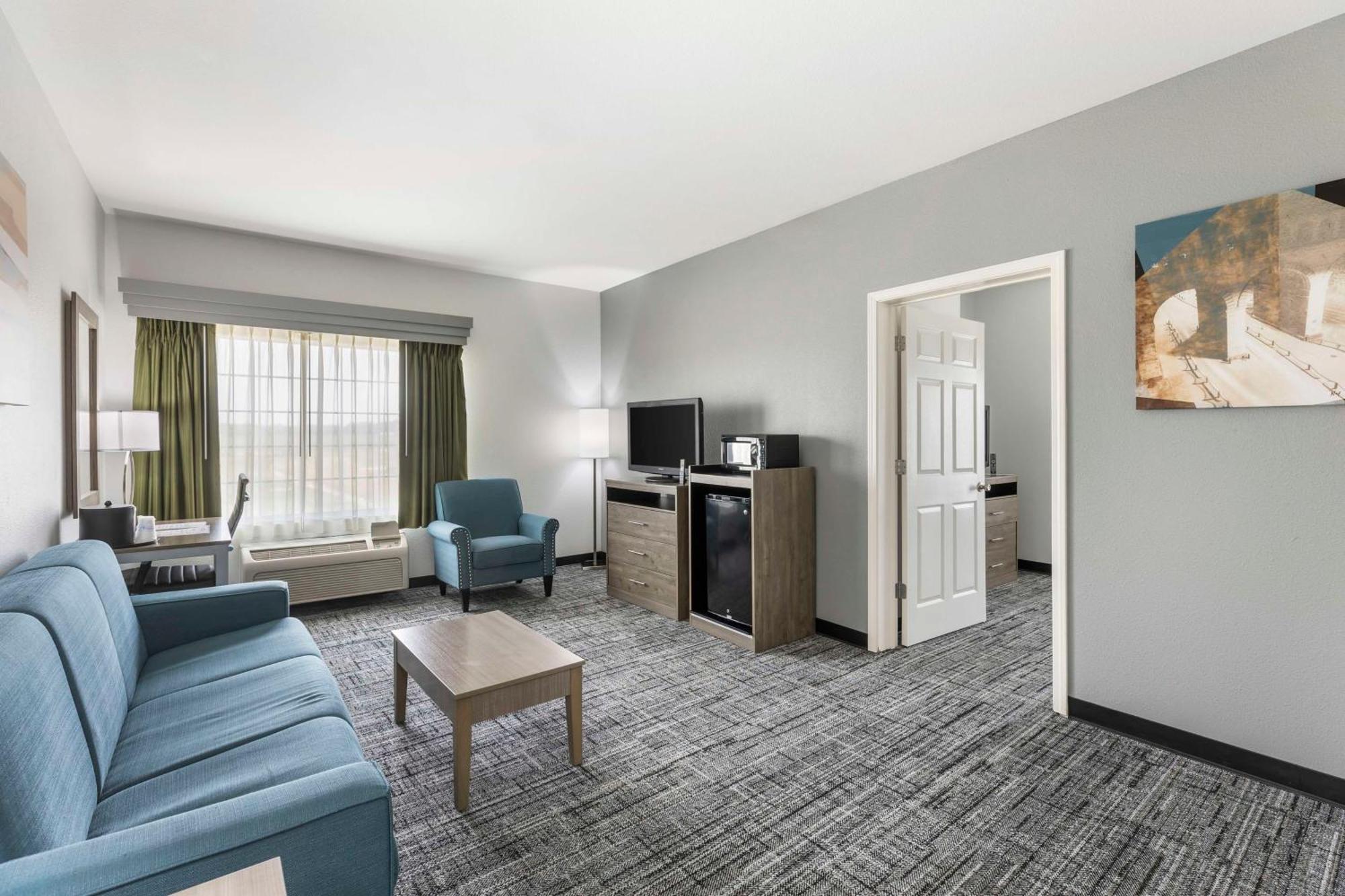 Best Western Plus Midamerica Hotel Mascoutah Bagian luar foto