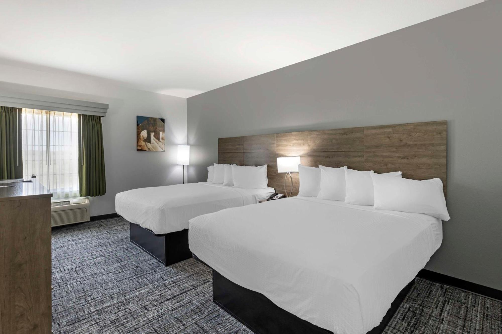 Best Western Plus Midamerica Hotel Mascoutah Bagian luar foto